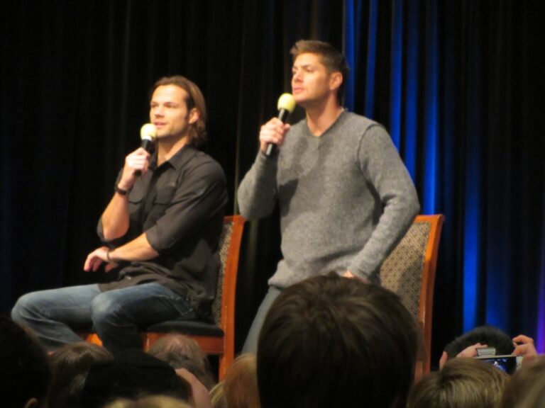 Salute to Supernatural Chicago 2012: The Jared and Jensen Panel Report