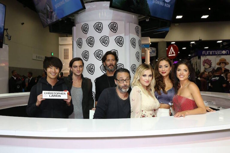 WFB at Comic Con 2016 – Interviews with “The 100”