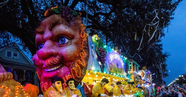 Supernatural’s Jensen Ackles in New Orleans for the Bacchus Parade With Updates
